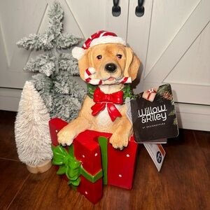 Willow & Riley Festive LED Golden Retriever in Present Christmas Decor
